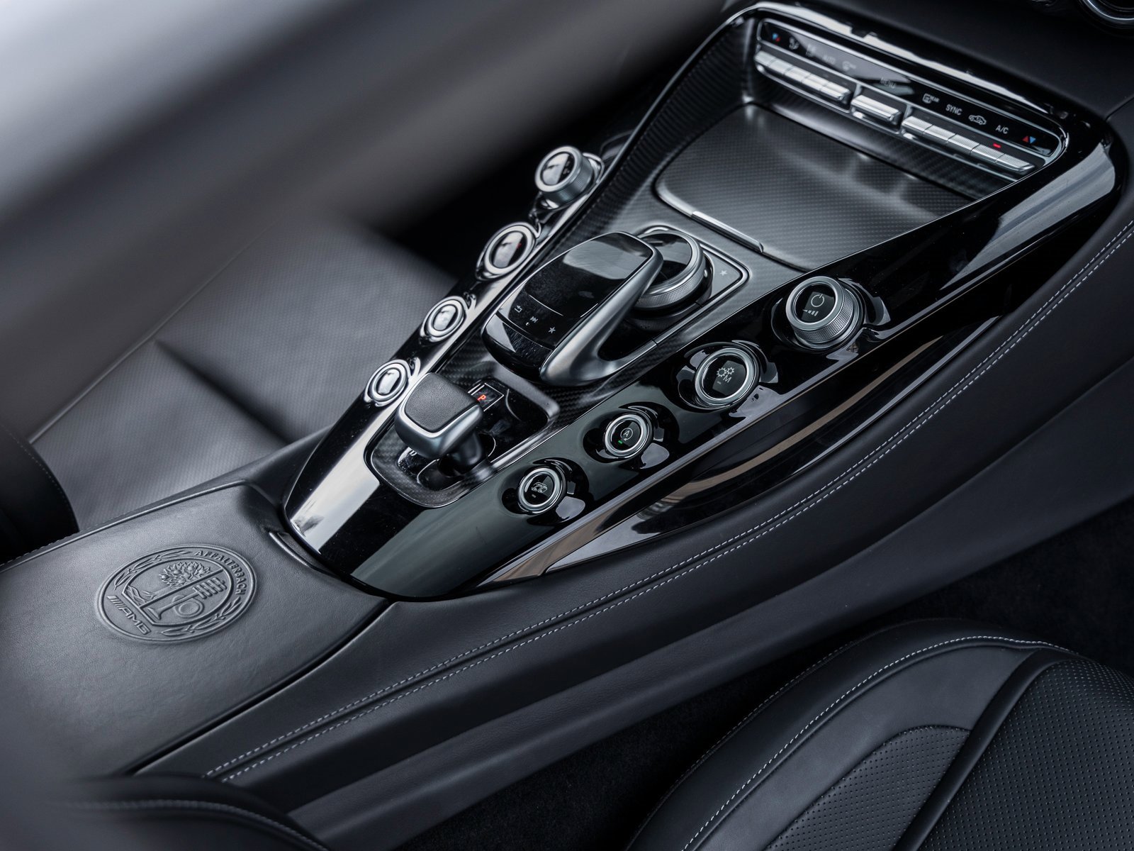 9fcccdeec8d5450db4be66f34e72dfb9